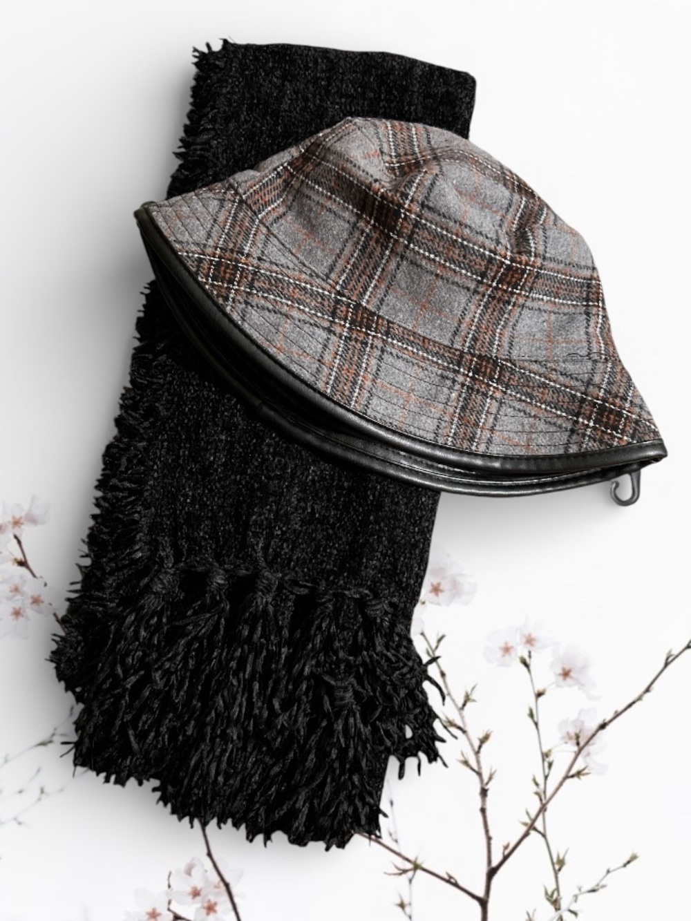 Steve Madden Reversible Gray Plaid Bucket Hat with Scarf